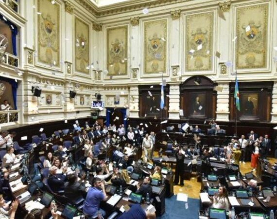 Diputados bonaerenses convirtieron en Ley la modificación del régimen jubilatorio del BAPRO y el Presupuesto se tratará el 27 de diciembre
