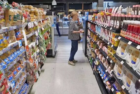 Las ventas minoristas siguen en picada y en 11 meses de este año cayeron 12,2% según CAME