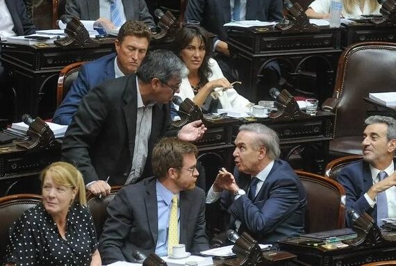 Estafa $LIBRA de Milei: motorizados por Pichetto, diputados impulsan una comisión investigadora tras el boicot radical en Senado