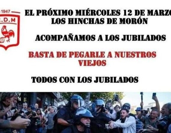Hinchas de fútbol suplantan a partidos políticos y sindicatos en su apoyo solidario a jubilados que sufren represión policial todos los miércoles frente al Congreso
