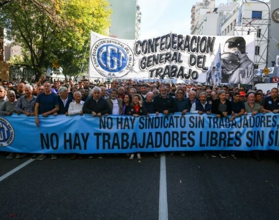 “El trabajo es sagrado”: miles de trabajadores se movilizaron en la marcha de la CGT