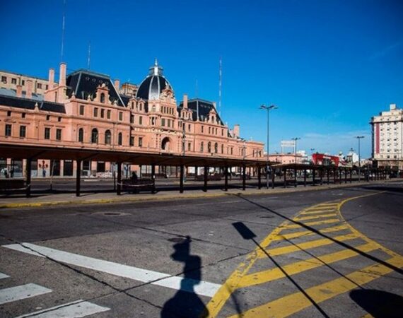 El tercer paro de la CGT contra las políticas de hambre de los hermanos Milei se siente fuerte en las calles de todo el país