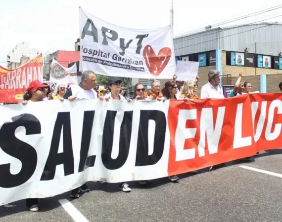 En el Día Mundial de la Salud, los trabajadores del Garrahan realizan una nueva protesta