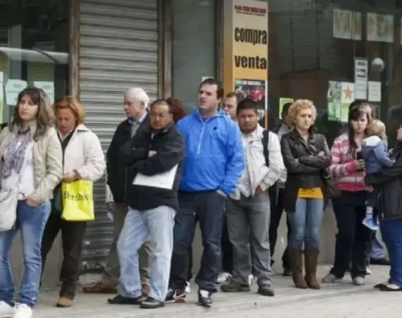 El 66% de las empresas ya aplicó despidos en el primer semestre y 6 de cada 10 trabajadores no recibió aumento, según un informe