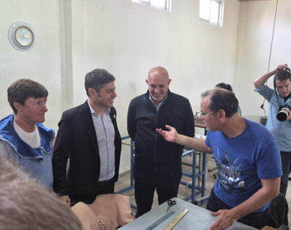Kicillof dijo que “con Milei la casta está feliz, pero las fábricas están cerrando” y afirmó que Provincias Unidas “Son las viudas de Milei”