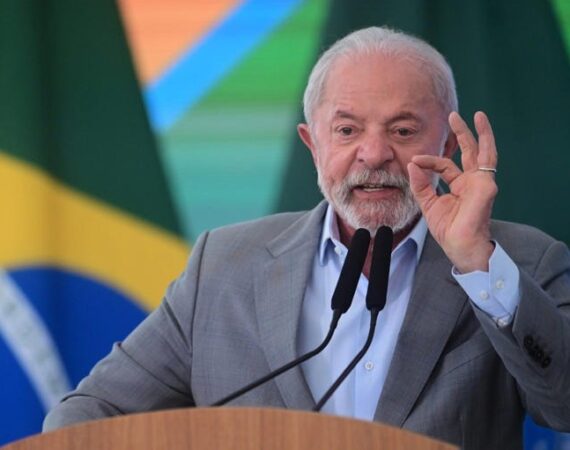 La Reforma Tributaria de Lula: exime a 25 millones de trabajadores de pagar impuesto a la renta y para compensar la reducción de ingresos fiscales introduce un impuesto mínimo efectivo del 10 por ciento para las rentas altas