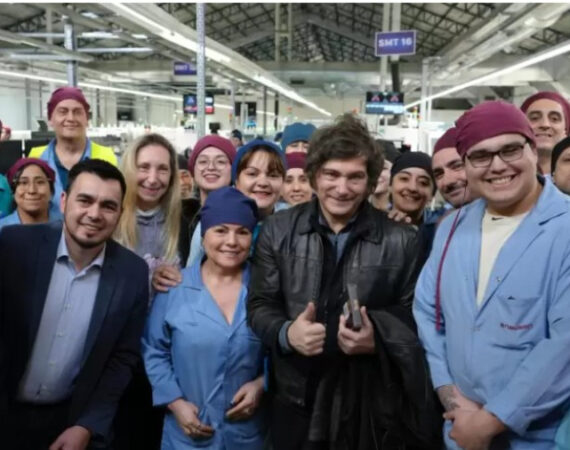 Industricidio: Tras recibir a Milei con «honores» y el triunfo de «La Libertad Avanza» en Tierra del Fuego, Newsan deja a 150 operarios en la calle 