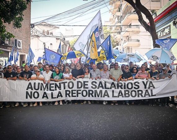 Secretario general del gremio de aceiteros: «Si no podemos garantizar una vivienda digna, vacaciones, que nuestros hijos vayan a la facultad y las 4 comidas diarias, vamos a prender fuego el país»