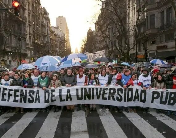 El 12 de mayo se llevará a cabo otra gran Marcha Federal por la implementación de la ley de financiamiento universitario